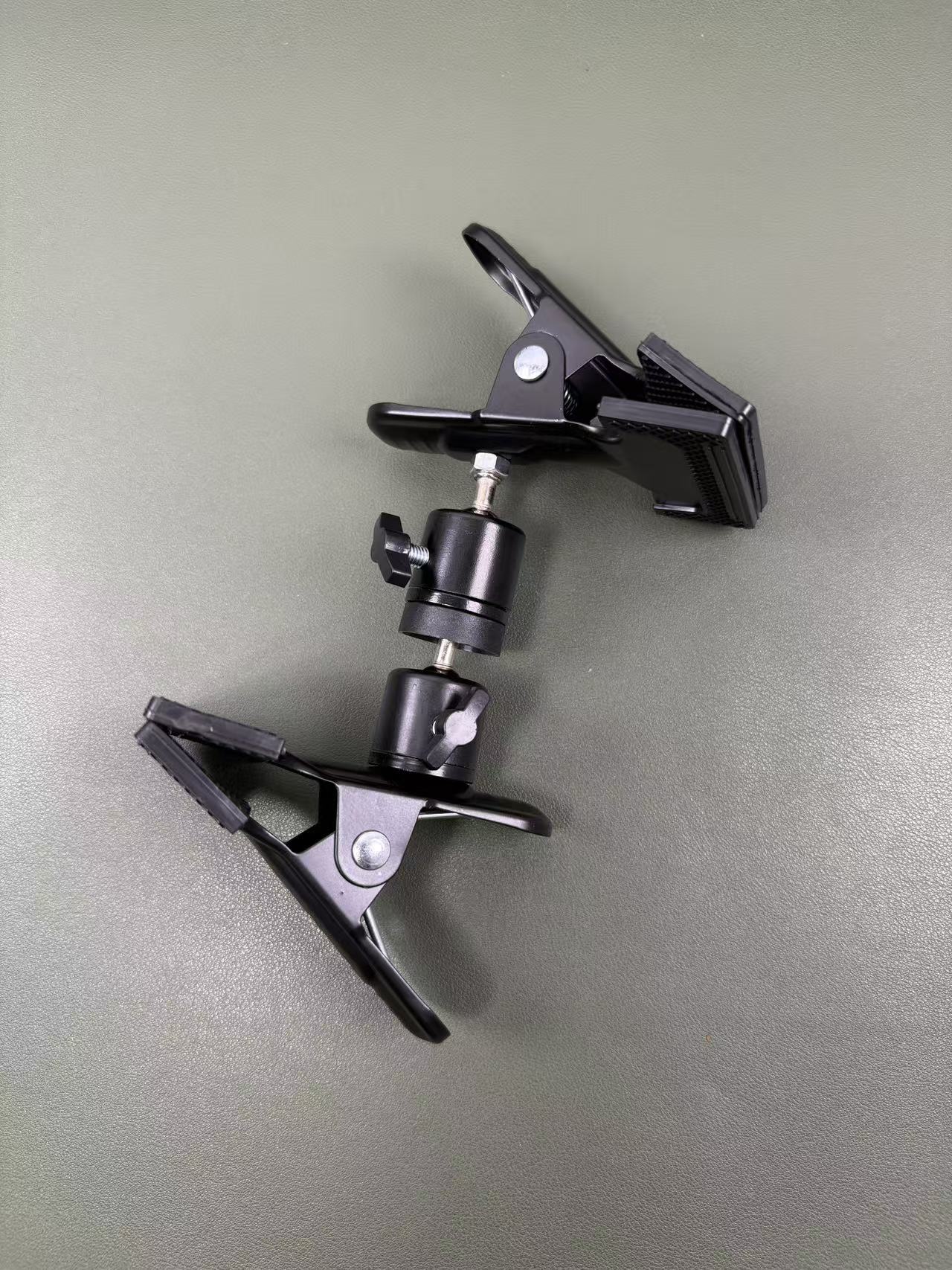Soporte de Escritorio Universa - Pan Tilt Bracket reseña y precio